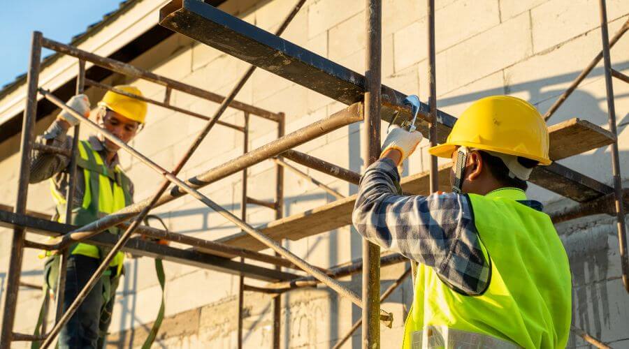 Professional fairlawn roofing services in Curtis, MI